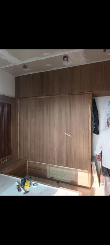 Furnished Amenities in 2 BHK Apartment at Rajesh Raj Infinia, Malad West – for Rent