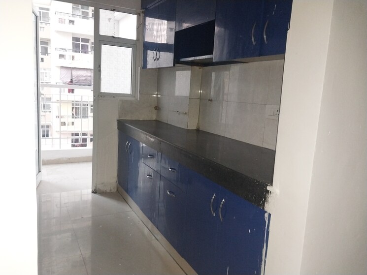Kitchen, vvip-homes 2 Bedroom 1060 Sq.Ft. Apartment In Gaur City 2 Greater Noida 8986638