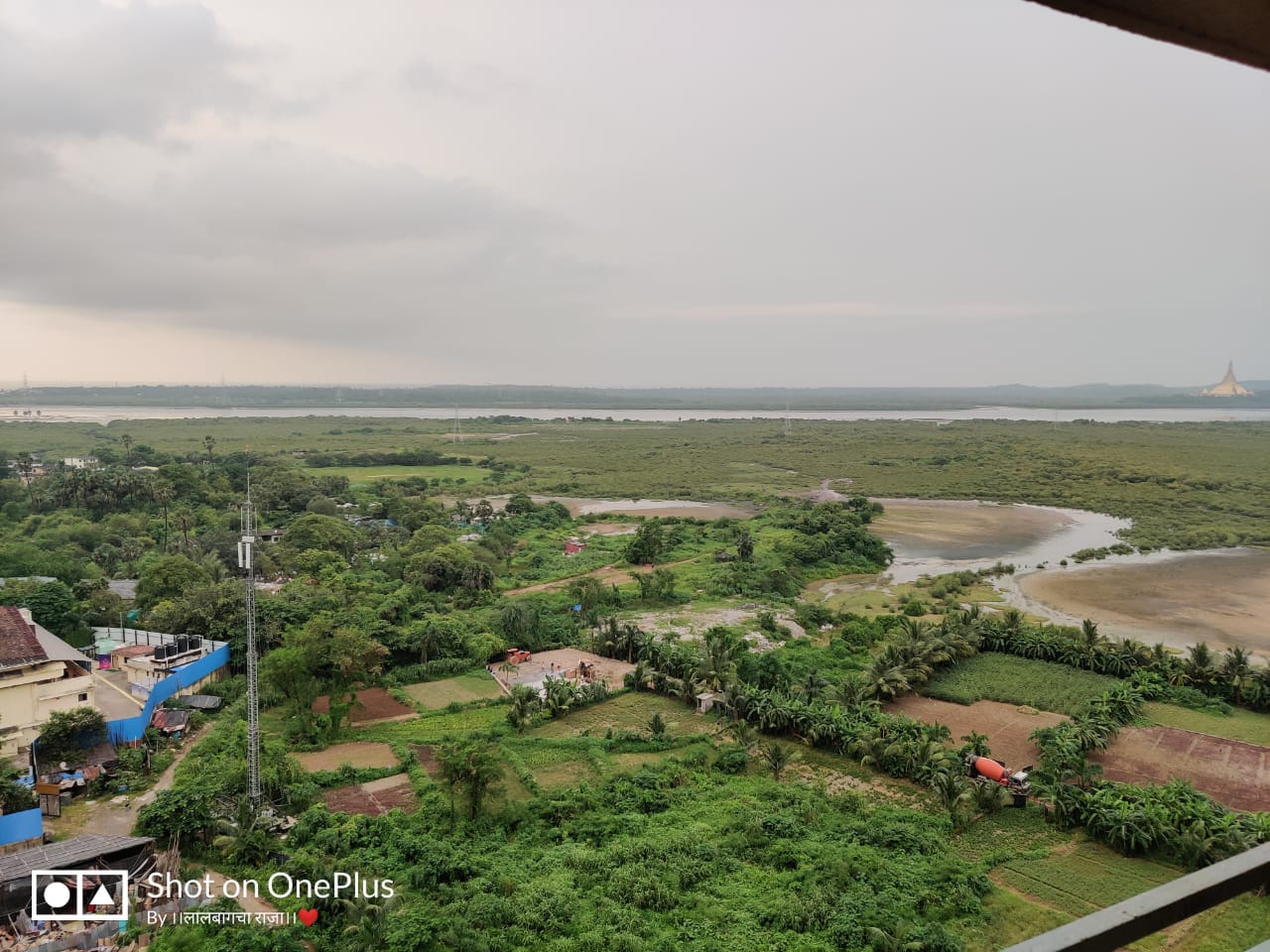 2 BHK + Pooja Room Apartment For Sale in Gurukrupa Marina Enclave