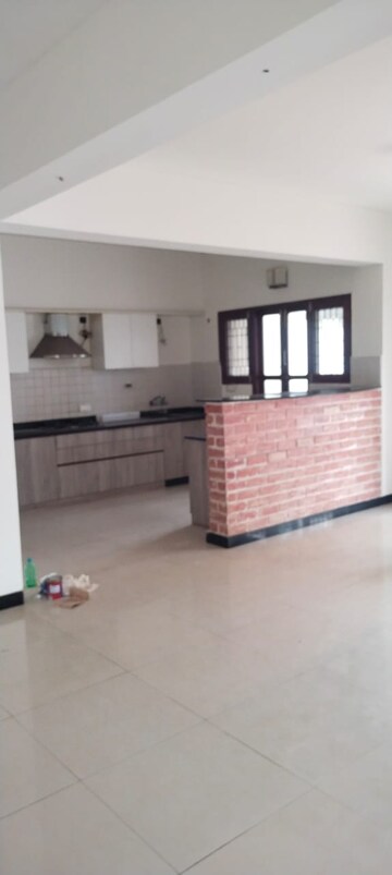 Room in 3 BHK Apartment at Kaggadasapura – for Rent