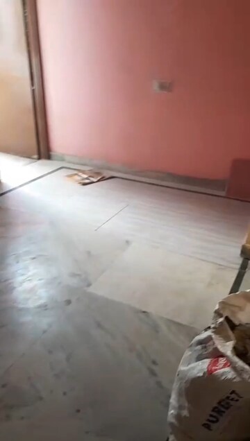 Living Room in 1 BHK Builder Floor at Vaishali Sector 5 – for Rent