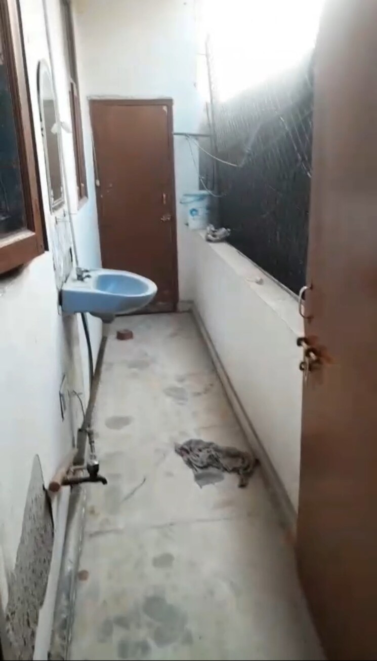 Balcony, vaishali sector 5 1 Bedroom 550 Sq.Ft. Builder Floor In Vaishali Sector 5 Ghaziabad 8986707