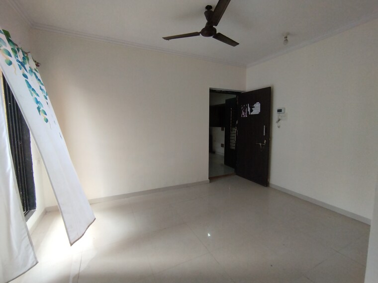 Room, raunak-city-sector-2-b7 1 Bedroom 588 Sq.Ft. Apartment In Kalyan West Thane 8986699