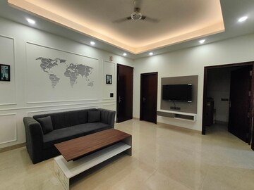 Living Room in 2 BHK Builder Floor at Sector 52 – for Rent