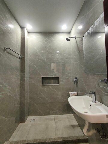 Bathroom in 2 BHK Builder Floor at Sector 52 – for Rent