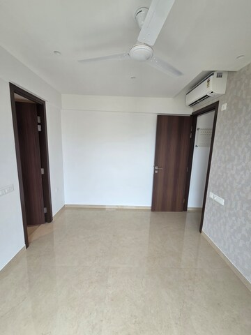 Master Bedroom in 1 BHK Apartment at Hiranandani Highland, Powai – for Rent