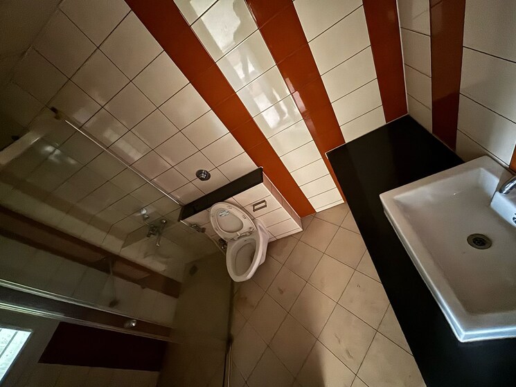 Bathroom, sobha-carnation-pune 4 Bedroom 2823 Sq.Ft. Apartment In Kondhwa Pune 8986748