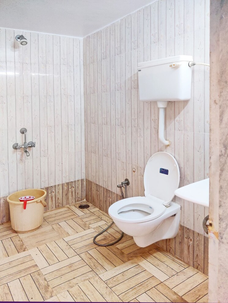 Bathroom, gokhale-niwant 2 Bedroom 930 Sq.Ft. Apartment In Subhash Nagar Pune 8986756