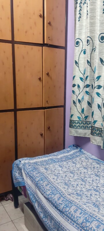 Bedroom in 1.5 BHK Apartment at Ameya Apartments Navi Peth, Navi Peth – for Rent