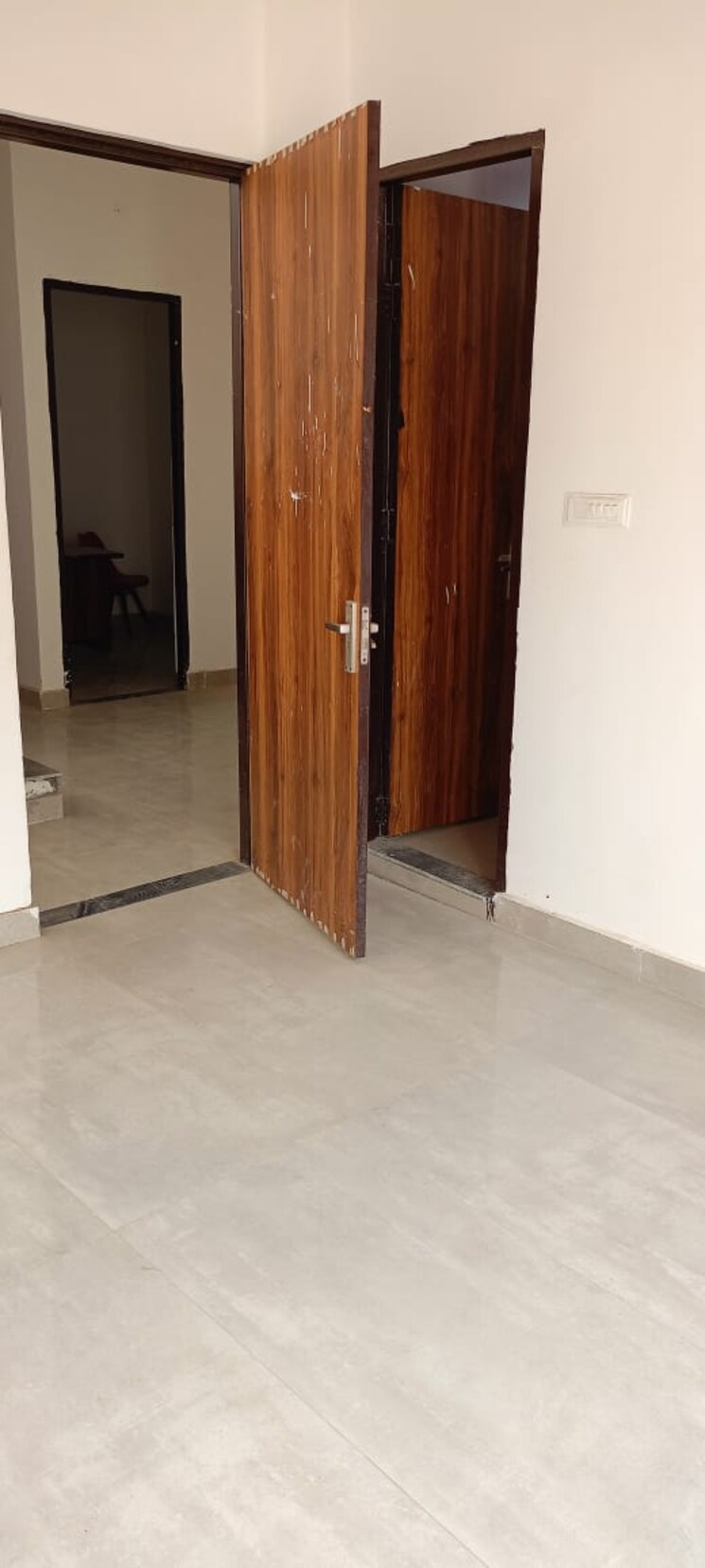 Room, sector 16b greater noida 3 Bedroom 2200 Sq.Ft. Villa In Sector 16b Greater Noida Greater Noida 8986776