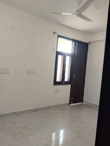Room in 2 BHK Builder Floor at Chattarpur – for Rent