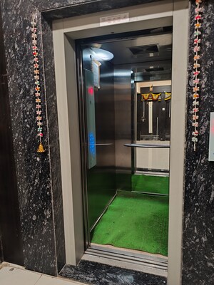 Lift in 1 BHK Apartment at Sai Ashish Tower, Vasai East – for Sale