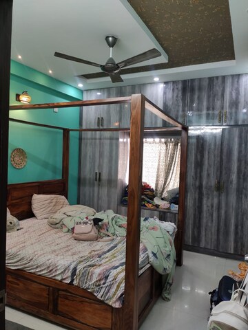Bedroom in 3 BHK Builder Floor at Kondapur – for Rent