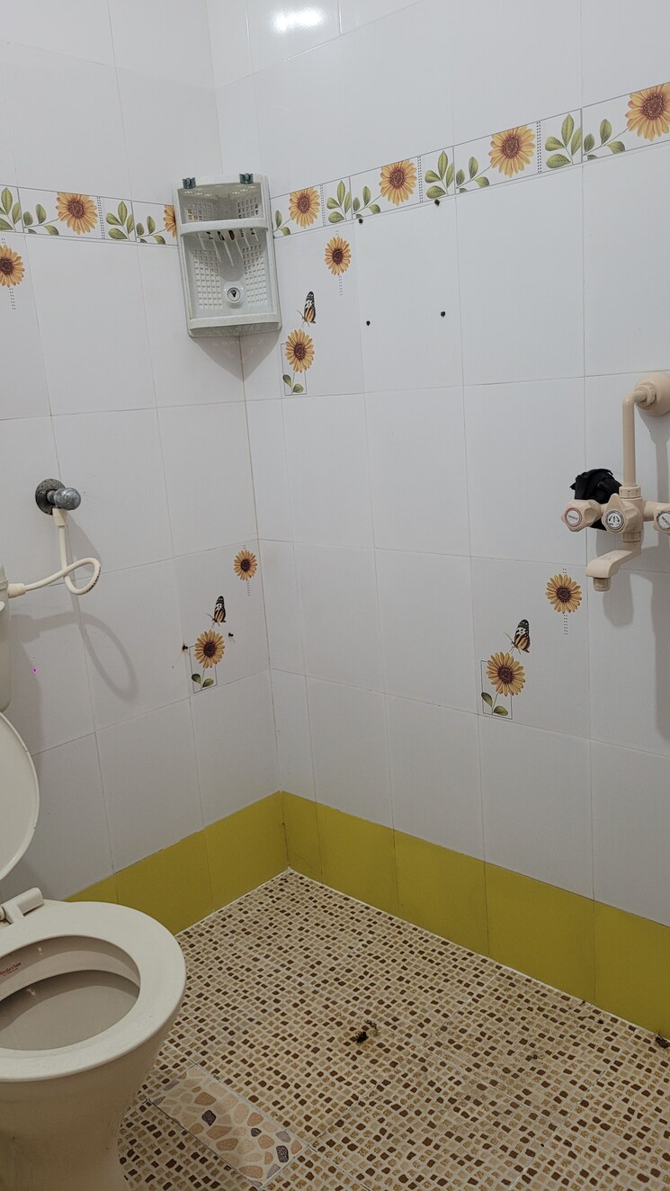 Bathroom, cheran ma nagar 3 Bedroom 2500 Sq.Ft. Villa In Cheran Ma Nagar Coimbatore 8986846