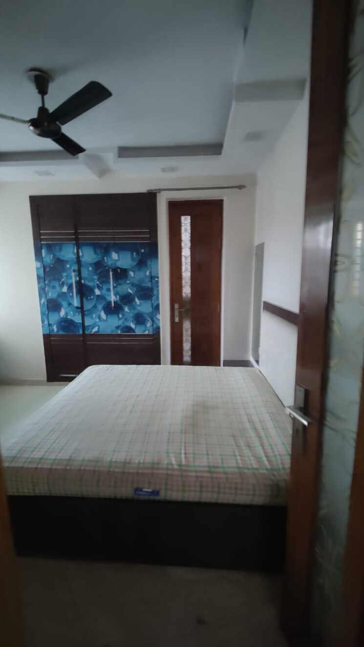 Bedroom, rohini sector 13 3 Bedroom 1450 Sq.Ft. Apartment In Rohini Sector 13 Delhi 8986845