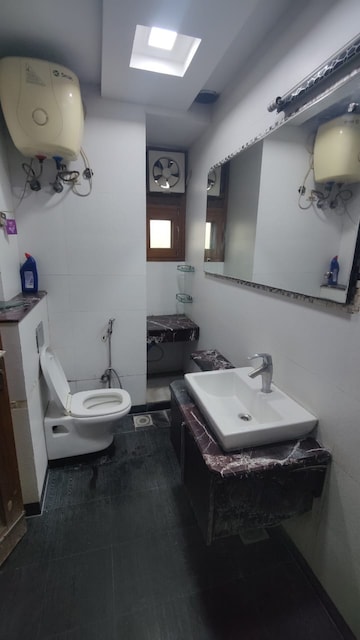 Attached Bathroom in 3 BHK Apartment at Rohini Sector 13 – for Rent