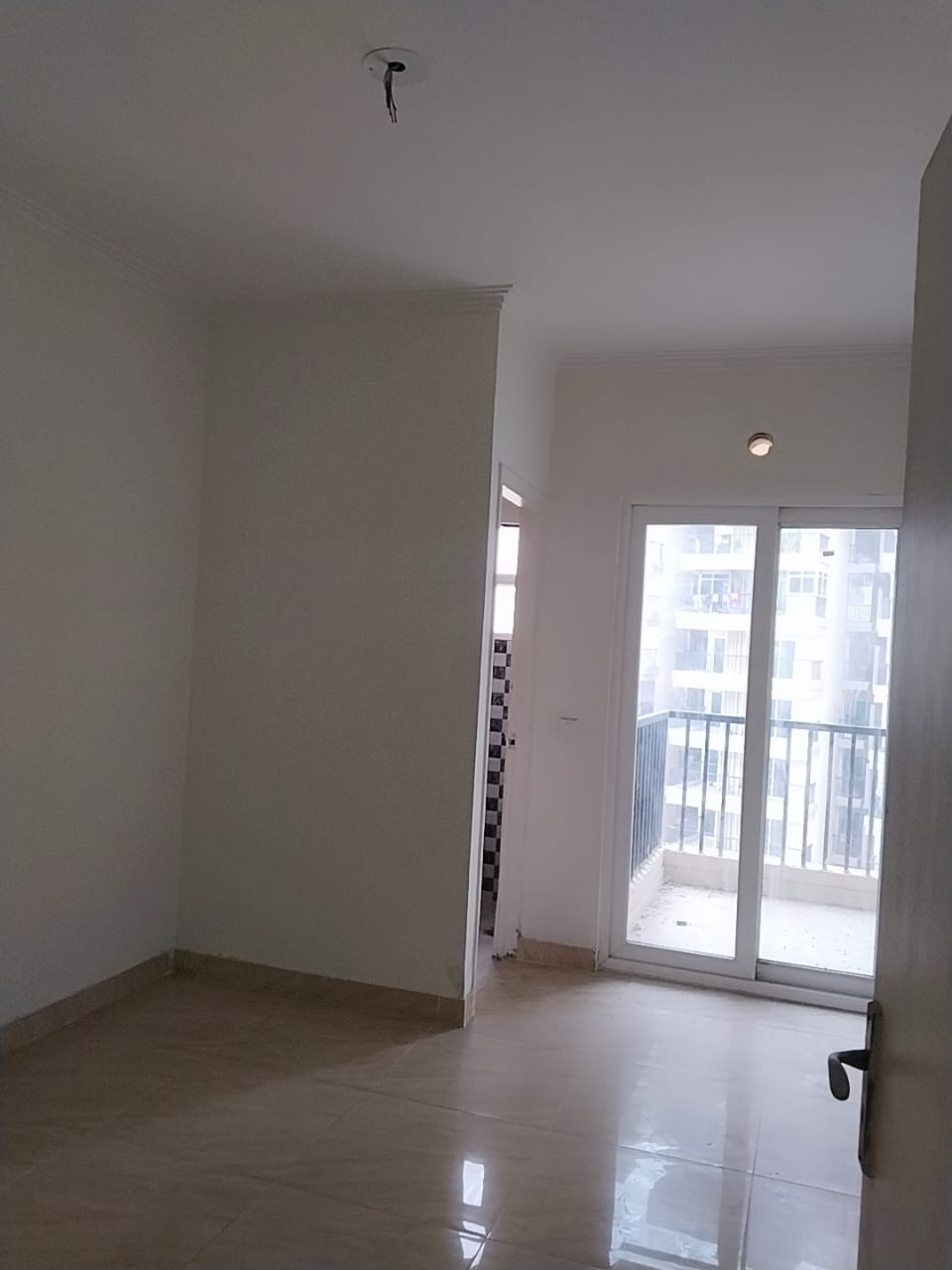 2 BHK 975 Sq.Ft. Apartment in Panchsheel Pinnacle