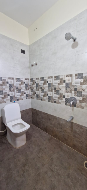Bathroom in 3 BHK Builder Floor at Kondapur – for Rent