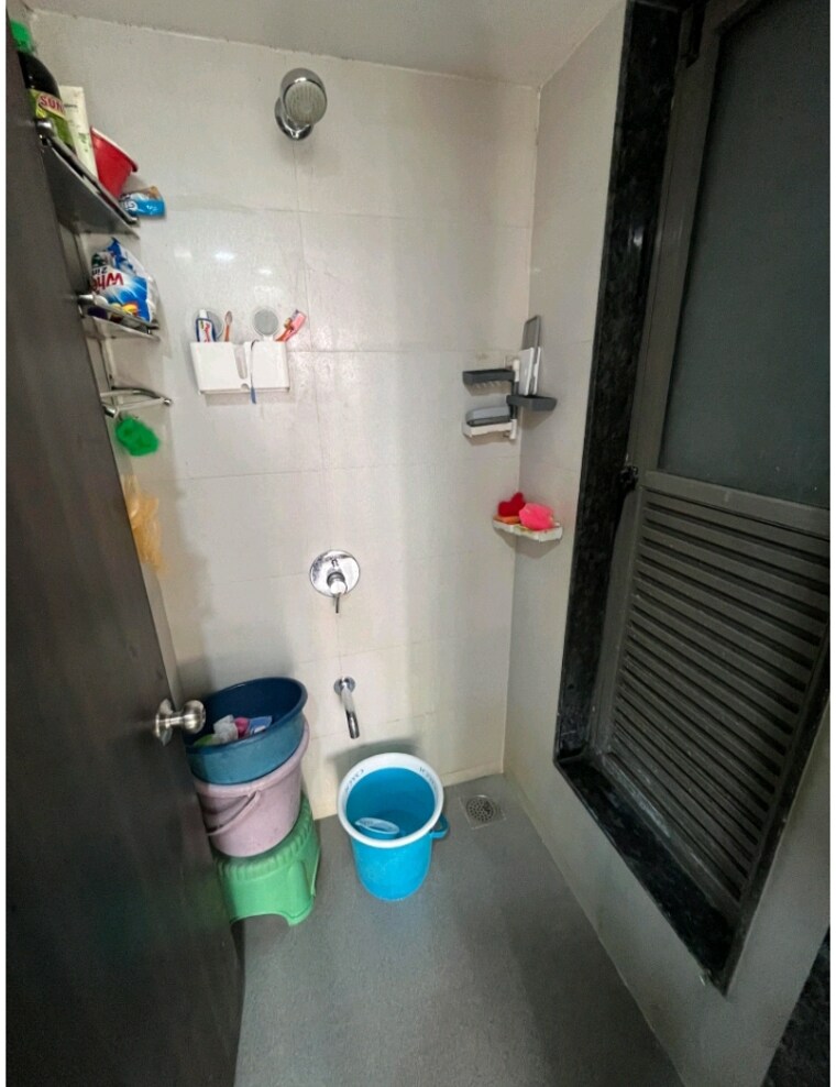 Bathroom, lodha-majiwada-tower-5 1 Bedroom 338 Sq.Ft. Apartment In Majiwada Thane 8986892