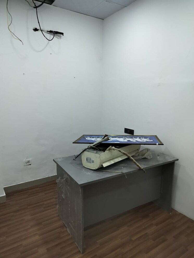 Exterior View, sector 3 Commercial Office Space 3200 Sq.Ft. In Sector 3 Noida 8986933