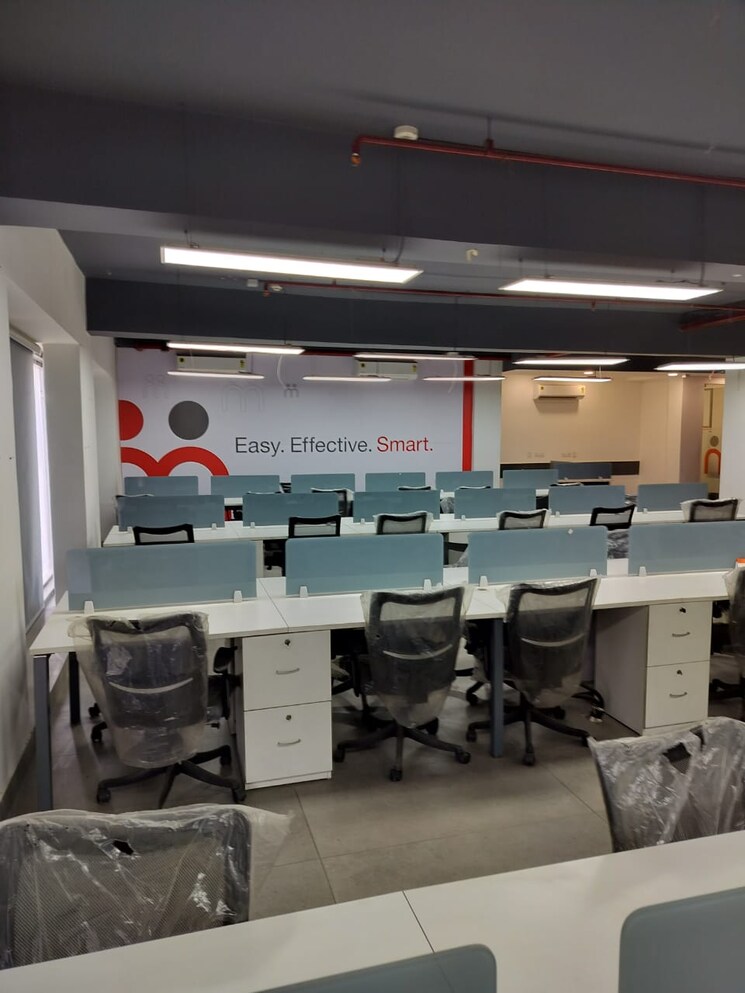 Team Area, sector 2 Commercial Office Space 4500 Sq.Ft. In Sector 2 Noida 8986951