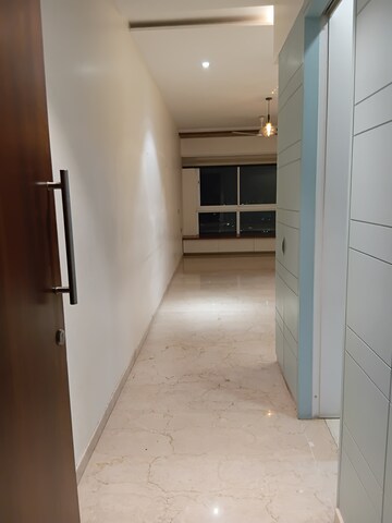 Room in 3 BHK Apartment at Matoshree Pride, Parel – for Sale
