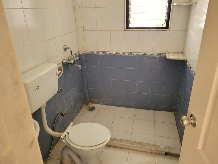 Bathroom, rohan-garima-phase-ii 3 Bedroom 1500 Sq.Ft. Apartment In Model Colony Pune 8987020