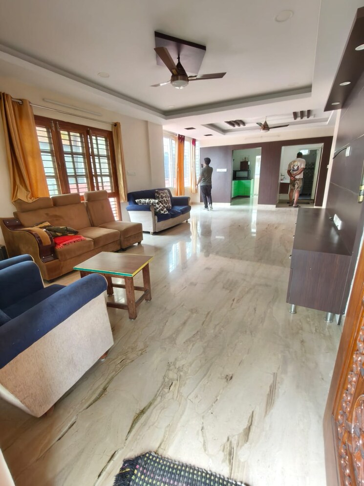 Living Room, indiranagar 3 Bedroom 2000 Sq.Ft. Builder Floor In Indiranagar Bangalore 8987058
