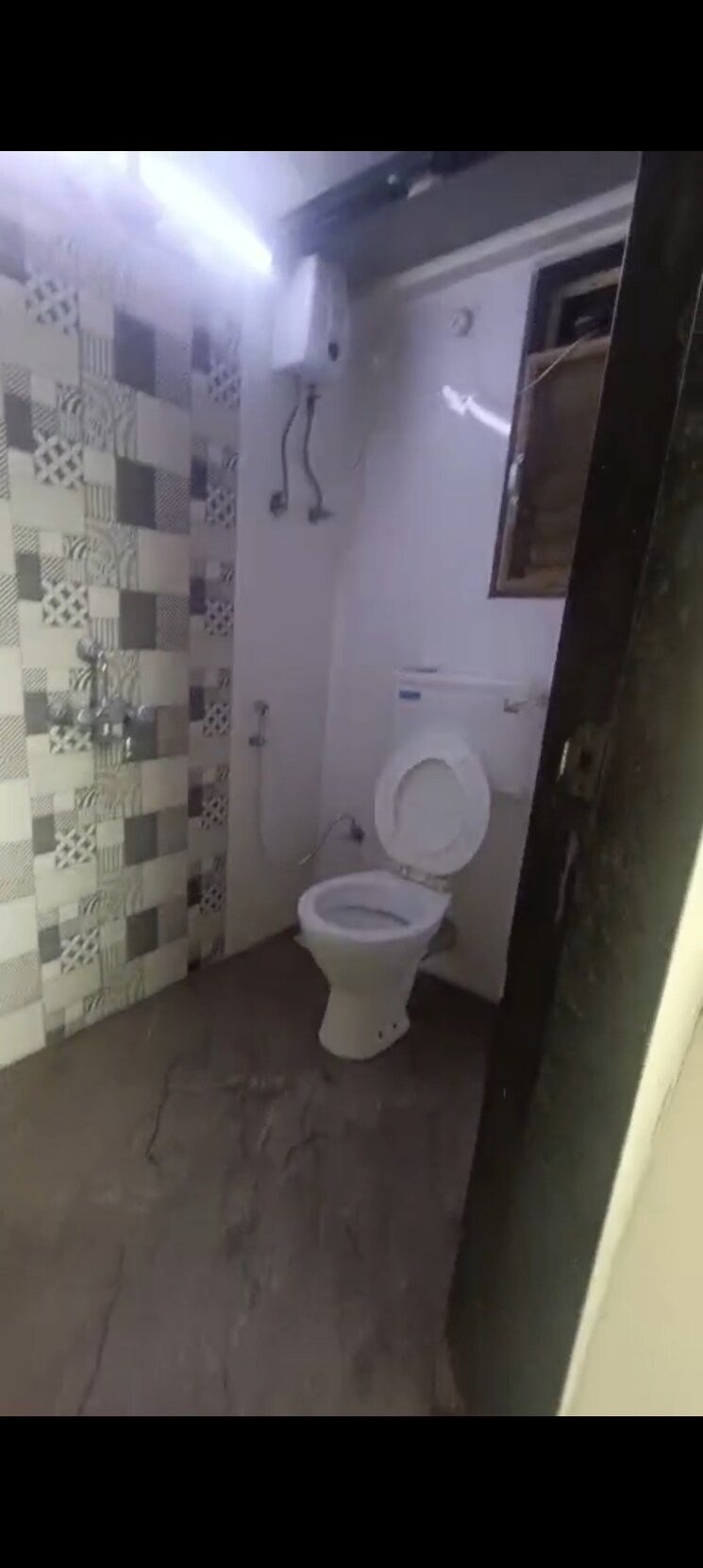 Attached Bathroom, santacruz east 2 Bedroom 700 Sq.Ft. Apartment In Santacruz East Mumbai 8987094