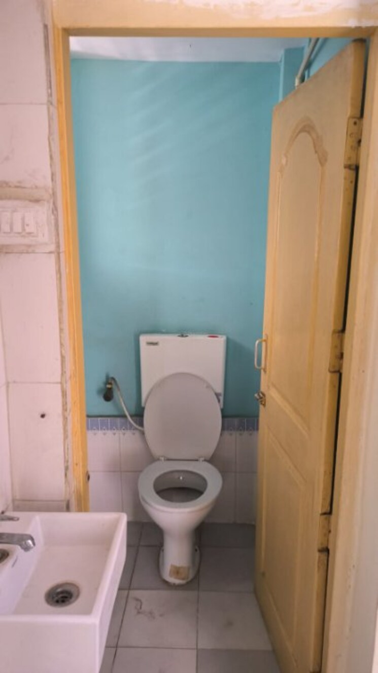 Bathroom, vastu-vihar-kh2 1 RK 303 Sq.Ft. Apartment In Kharghar Navi Mumbai 8043907