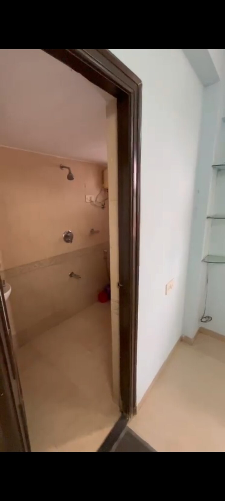 Bathroom, pooja-enclave-kalina 2 Bedroom 700 Sq.Ft. Apartment In Kalina Mumbai 8987107