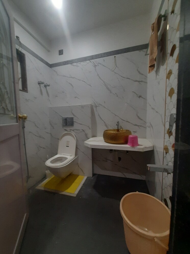 Bathroom, new town 3.5 Bedroom 2500 Sq.Ft. Apartment In New Town Kolkata 8987115