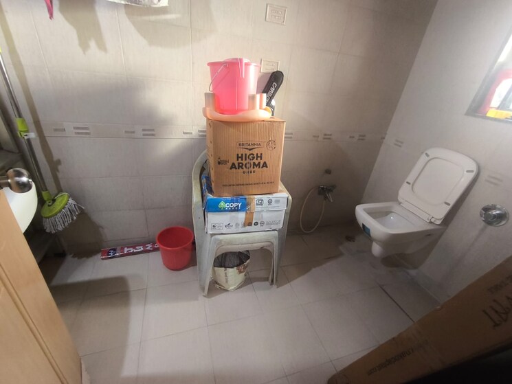 Bathroom, rite-skyluxe 3 Bedroom 1221 Sq.Ft. Apartment In Chembur Mumbai 8987124