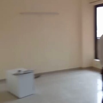 Room in 3.5 BHK Apartment at Logix Blossom County, Sector 137 – for Rent