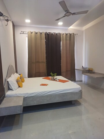 Master Bedroom in 3 BHK Apartment at Sector 82 – for Rent