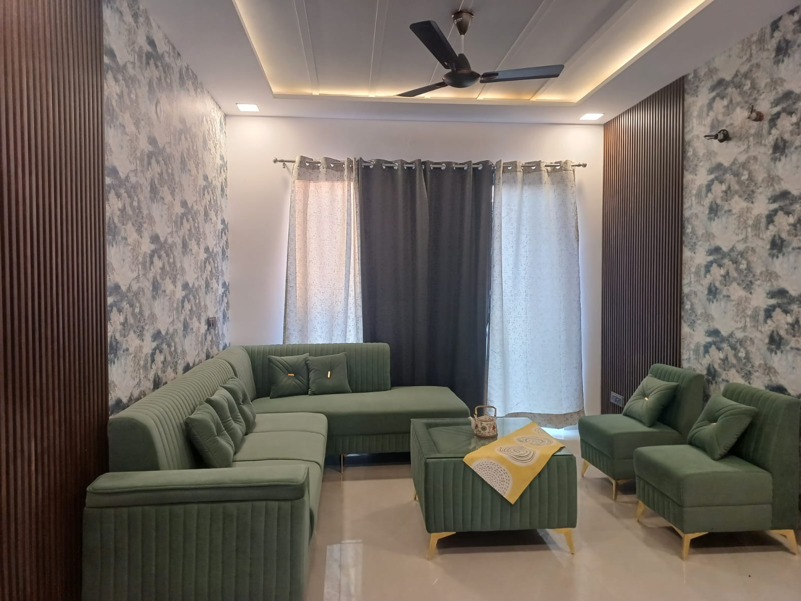 3 BHK + Study Room,Extra Room Apartment For Rent in Sector 82a