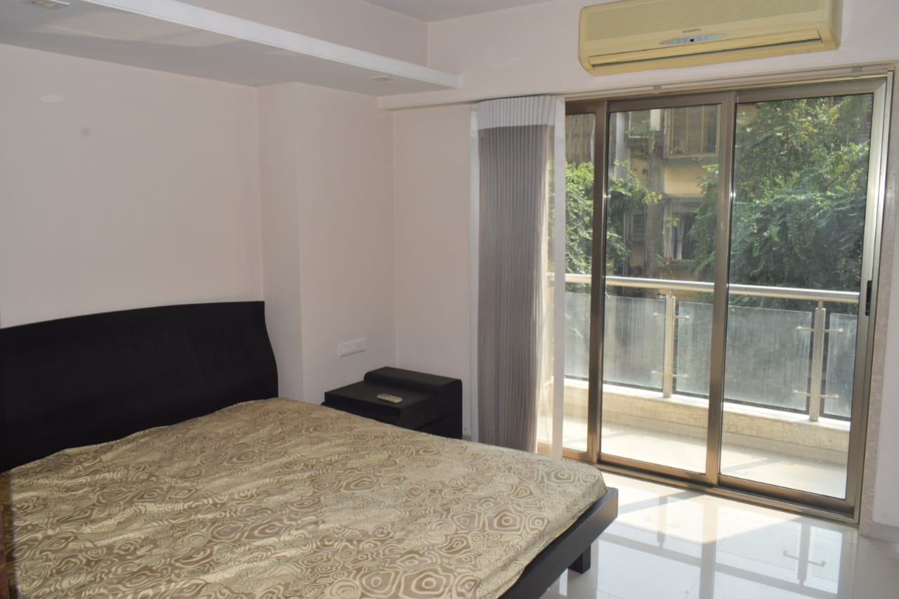 4 BHK + Servant Room Apartment For Sale in Urvashi Terraces