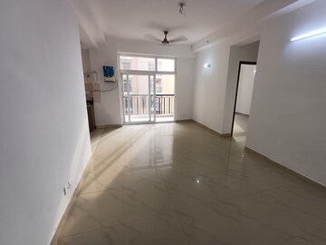 2 BHK Apartment For Sale in Amrapali Zodiac, Sector 120