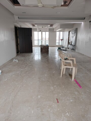Parking in 4 BHK Apartment at Zears Shiv Asthan Heights, Bandra West – for Sale