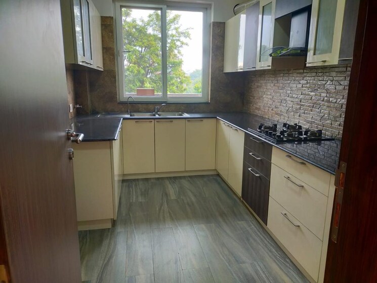 Kitchen, sector 57 3 Bedroom 2000 Sq.Ft. Builder Floor In Sector 57 Gurgaon 8987203