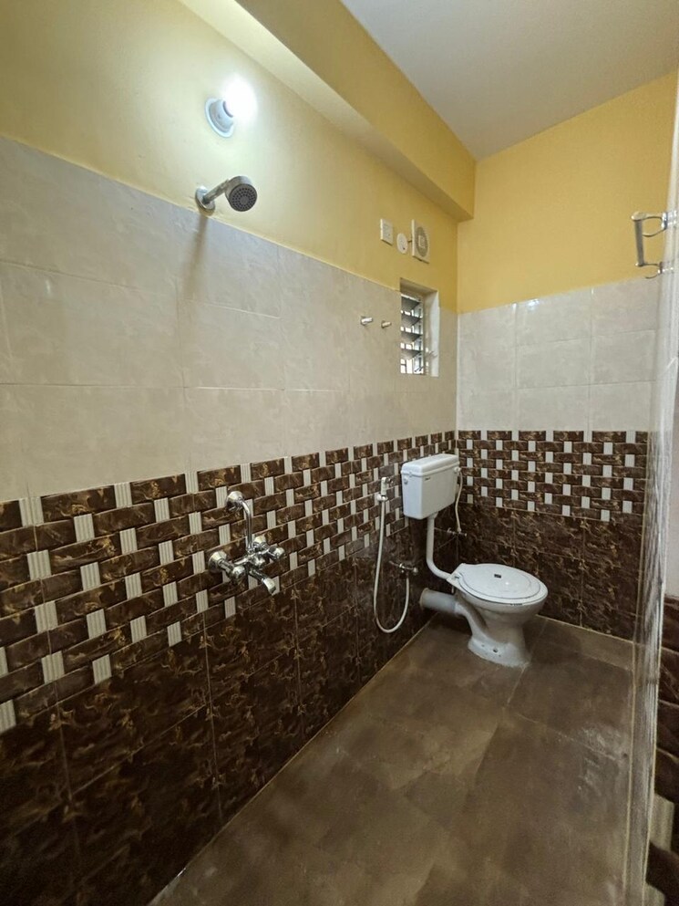 Bathroom, hitech-rajarhat 2 Bedroom 860 Sq.Ft. Apartment In Rajarhat Kolkata 8987204