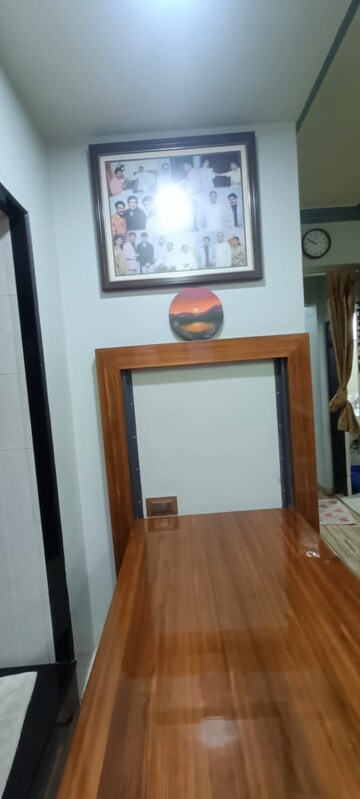 Room in 2 BHK Apartment at Silver Castle Andheri East, Andheri East – for Rent