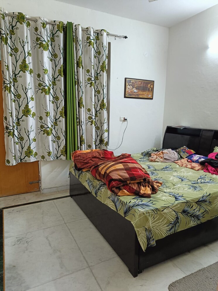 Bedroom, sector 45 3 Bedroom 2200 Sq.Ft. Builder Floor In Sector 45 Gurgaon 8987207