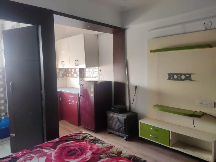 Bedroom, ireo-skyon 1 RK 280 Sq.Ft. Apartment In Sector 60 Gurgaon 8987218