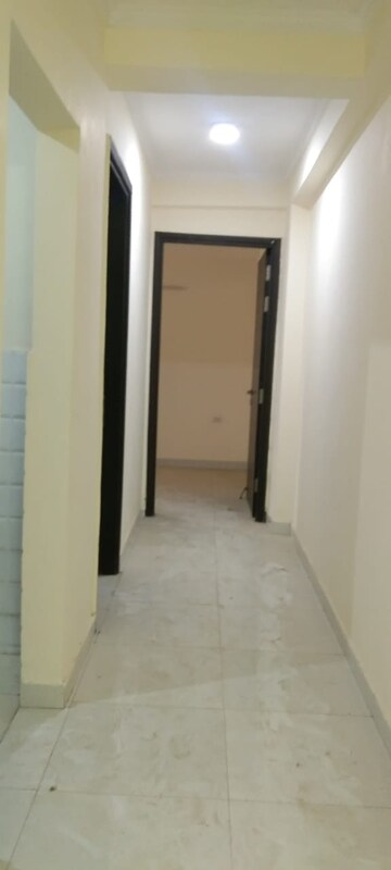 Building Lobby in 3 BHK Builder Floor at Kishangarh – for Rent