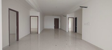 Room in 4 BHK Apartment at Prestige Beverly Hills, Kokapet – for Sale