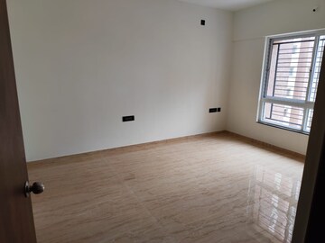Room in 3 BHK Apartment at VTP Beaumonde, Kharadi – for Rent