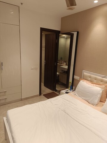 Master Bedroom in 1 BHK Apartment at Hiranandani Regent Hill, Powai – for Rent