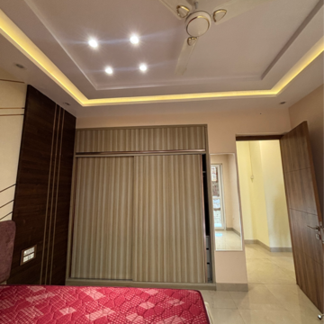 Bedroom in 3 BHK Apartment at Shalimar Belvedere Court, Malesemau – for Rent