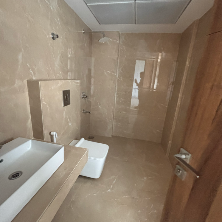 Bathroom, shalimar-belvedere-court 3 Bedroom 1541 Sq.Ft. Apartment In Malesemau Lucknow 8987262